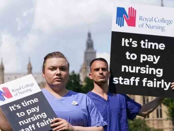 Diario HOY | Los enfermeros británicos convocan una huelga sin precedentes en diciembre