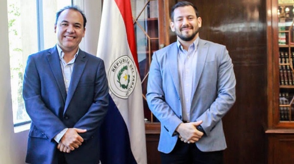 Hugo Fleitas informó al ministro Rossel sobre llamativos cambios en Registros Electorales