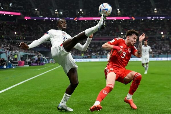 Inglaterra y Países Bajos quieren sellar hoy sin demora el pase a los octavos - Fútbol Internacional - ABC Color