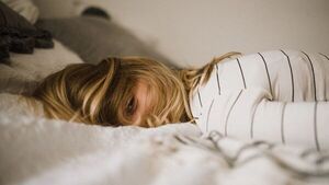 ¿Por qué hablamos cuando dormimos?