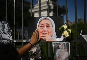 Miles de argentinos despidieron a la Madre de Plaza de Mayo, Hebe de Bonafini