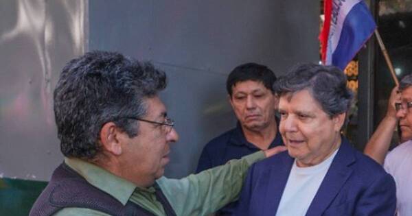 La Nación / Empleos y salarios dignos serán sus ejes de gobierno, señaló Euclides Acevedo