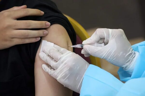COVID: solo 0,029% de dosis de vacunas aplicadas en Paraguay resultaron en reportes de “eventos adversos” - Nacionales - ABC Color