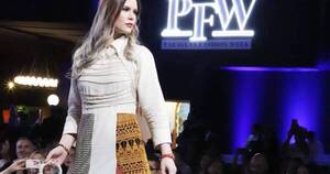La Nación / Estudiantes de moda presentan colección étnica en el Paraguay Fashion Week