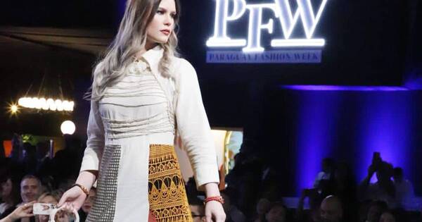 La Nación / Estudiantes de moda presentan colección étnica en el Paraguay Fashion Week