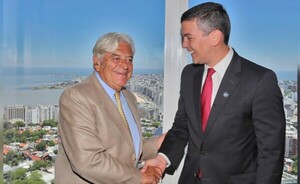 Santi Peña se reúne con importantes líderes en Uruguay