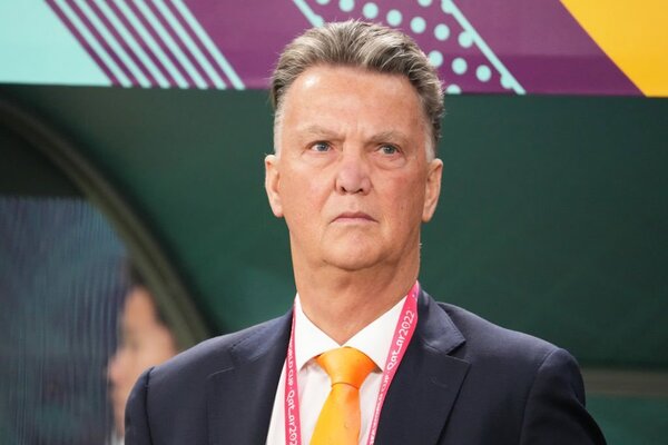 Diario HOY | Van Gaal elogia a Ecuador: "Fue mejor que nosotros"