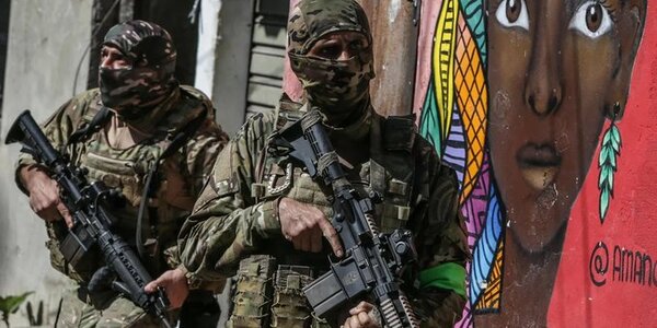 Al menos 10 muertos y siete heridos tras operativos policiales en tres favelas de Río de Janeiro