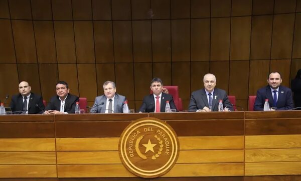 Seis postulantes a la Fiscalía General expusieron en las audiencias públicas - Nacionales - ABC Color