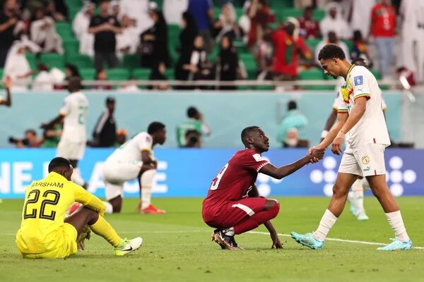 Senegal saca a Qatar de su Mundial - Fútbol Internacional - ABC Color