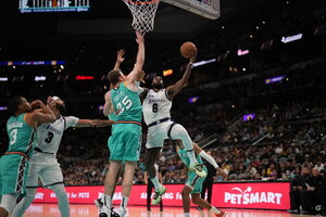 Lakers vencen a los Spurs en regreso de LeBron y los Bucks a Cleveland