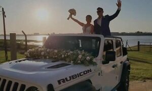 (VIDEO)Pelotero de Libertad dio el sí y mostró los pasos prohibidos a su doña