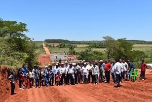Evalúan avance de trabajo vial que beneficiará a tres localidades de San Pedro - Nacionales - ABC Color
