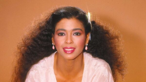 Irene Cara, voz icónica detrás de “Fame” y “Flashdance”, falleció a los 63 años | 1000 Noticias