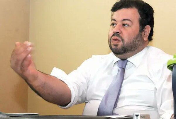 Investigadores inspeccionan de nuevo casa del ex fiscal Javier Ibarra
