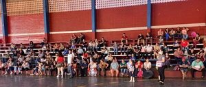 Padres protestan por el aumento de cuotas en escuela privada subvencionada - Nacionales - ABC Color