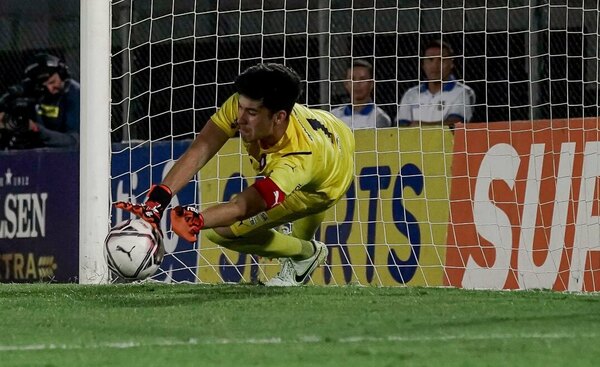 Talavera, el chico de Cerro que hizo la gran 'Dibu' Martínez en el penal decisivo