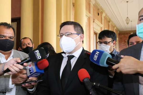 Indicios de multimillonaria evasión con facturas falsas | 1000 Noticias