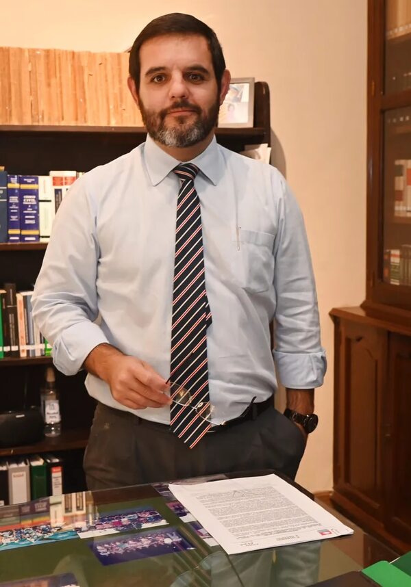 “La prensa libre superó al stronismo, sigue fuerte y la lucha continúa”, afirma presidente del Colegio de Abogados del Paraguay - Política - ABC Color