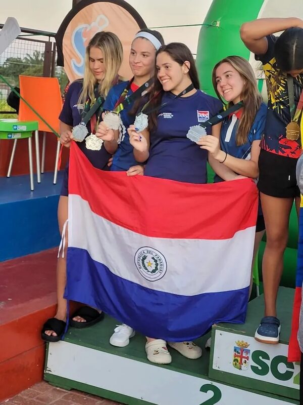 Natación: Gran cosecha de preseas - Polideportivo - ABC Color