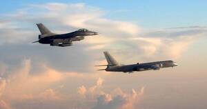 La Nación / Avance de Pekín: Taiwán detecta 8 aviones de combate y 4 buques en su espacio aéreo