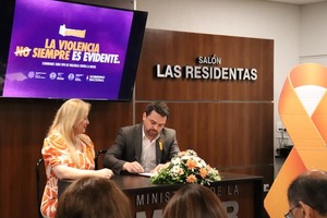 Ministerios se comprometen a aplicar ley de protección integral a la mujer - .::Agencia IP::.