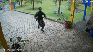 Sube a cuatro el número de muertos en ataque de un joven a escuelas de Brasil