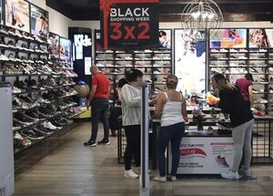 Black Shopping Weekend: hoy, último día de descuentos en centros comerciales - Economía - ABC Color