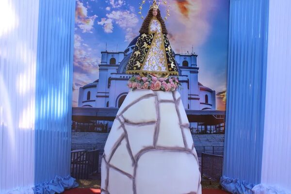 Video: un altar de la Virgen de Caacupé deslumbra a los visitantes - Nacionales - ABC Color