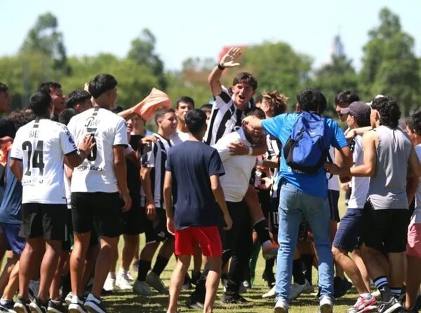 El título de la Sub 17 fue para Libertad   - Libertad - ABC Color