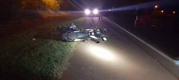 Chocan motos entre sí y una mujer termina perdiendo la vida