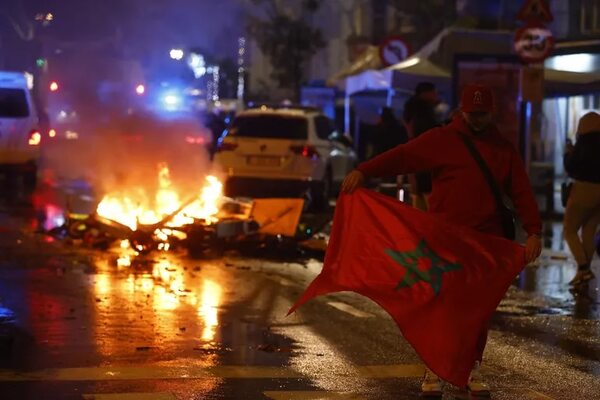 Actos vandálicos en Bruselas tras la derrota de Bélgica ante Marruecos - Fútbol Internacional - ABC Color