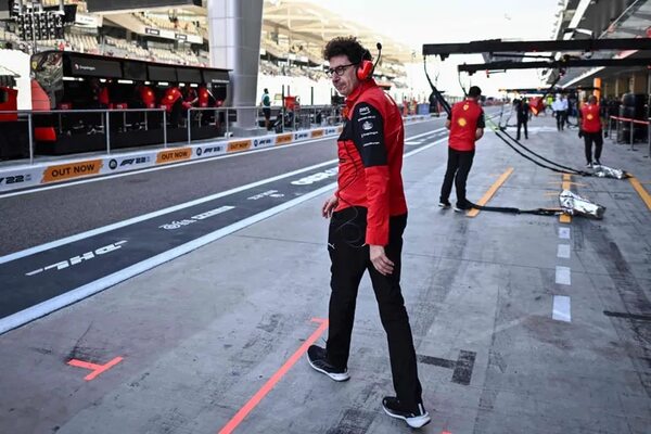 Prensa italiana ya lo saca a Binotto del equipo Ferrari - ABC Motor 360 - ABC Color