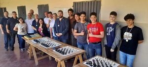 Ajedrez: Deporte Ciencia lleva Esperanza al penal - Polideportivo - ABC Color