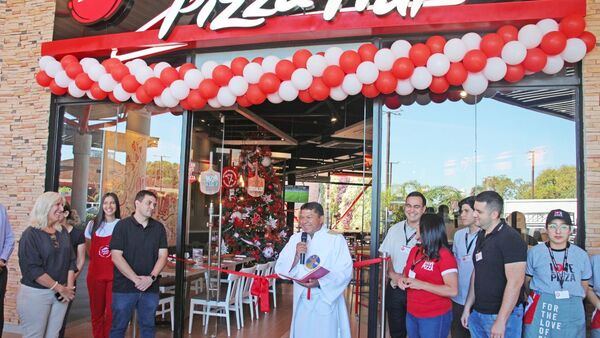 Pizza Hut inaugura segundo local en la ciudad de Luque | Empresas | 5Días