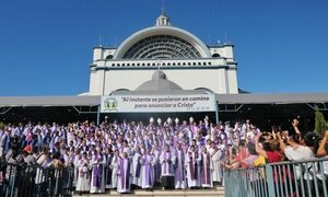 Con gran fervor inició novena de Caacupé en medio de reclamos por corrupción y violencia