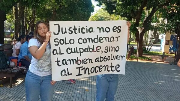 Madre de Fretes Laterra sostiene que no hay testigos que incriminen a su hijo - Nacionales - ABC Color