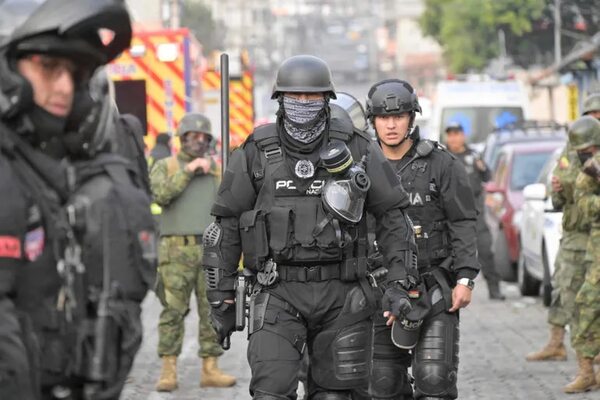 Enfrentamiento entre facciones narco con toma de rehenes en hospital de Ecuador - Mundo - ABC Color