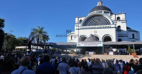 La Nación / Llaman a un encuentro con Dios al inicio del novenario en honor a la Virgen de Caacupé