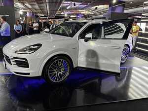 Presentaron al nuevo Porsche Cayenne e-Hybrid, la estrella del Cadam Motor Show del segmento Premium - MarketData