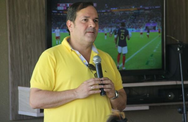 Pre-candidato a senador Arnaldo Samaniego de visita por Pedro Juan