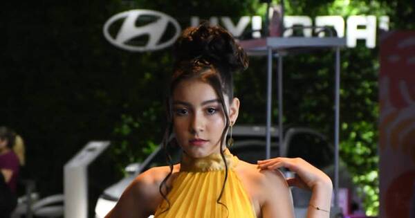 La Nación / La modelo teen Luana Villalba Ryan brilló en el semana de la moda paraguaya