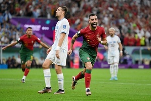 Portugal vence a Uruguay y accede a octavos