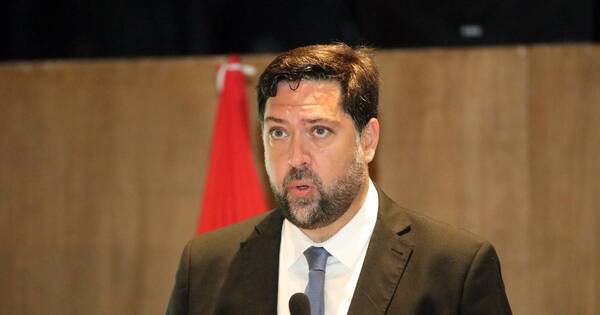 La Nación / Aspirante a la Vicepresidencia condena la negativa de Efraín Alegre de participar en debates