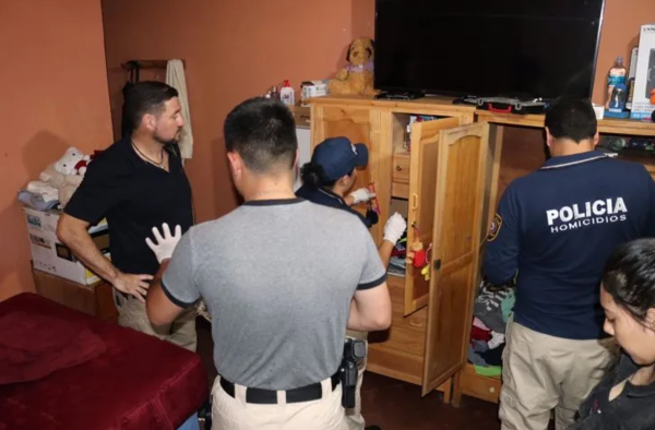 Allanan casas de ex empleados de Javier Ibarra: Buscan el arma homicida