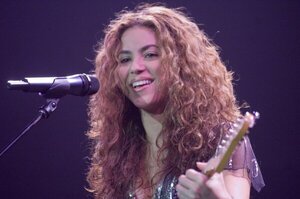 Shakira sale corriendo de España por líos con el fisco