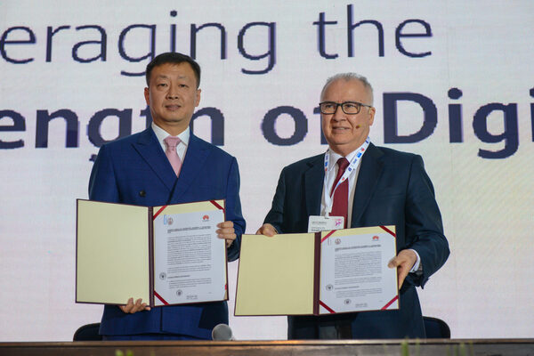 Huawei se alía con universidades peruanas para promover talento digital - MarketData