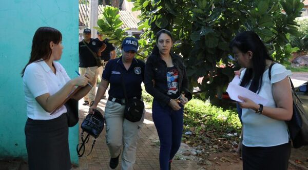 Detienen a empleada de exfiscal Ibarra, el arma sigue desaparecida