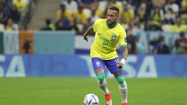 Neymar no fue al estadio porque tenía fiebre