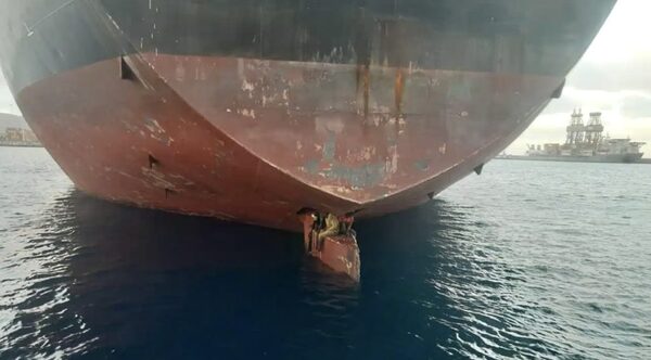 Peligroso viaje: Tres personas viajaron por el Atlántico 11 días en la pala del timón de un barco » San Lorenzo PY